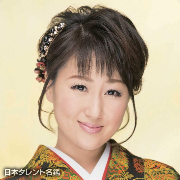 井上　由美子