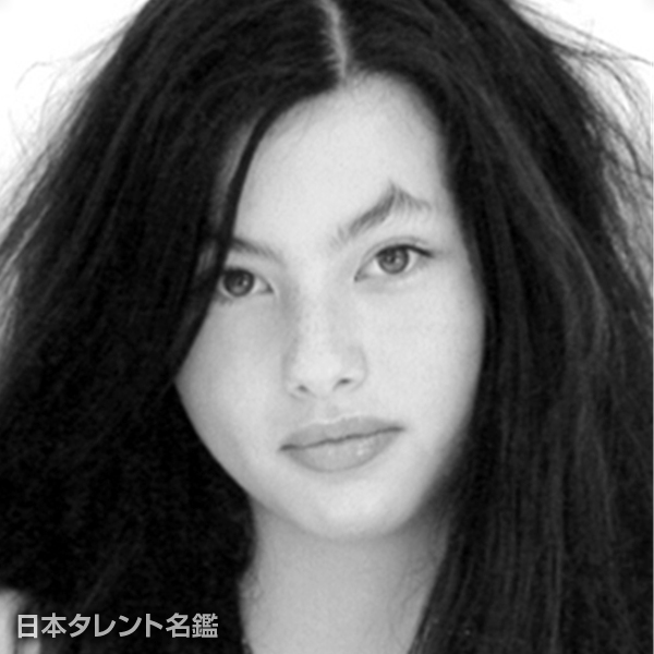 ナオミ