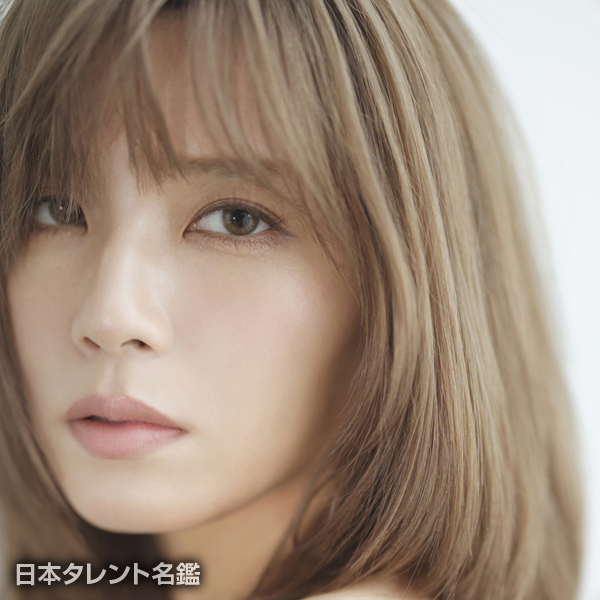 宇野　実彩子