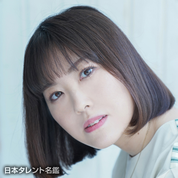 三宅　麻理恵