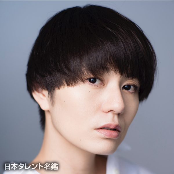 石田　佳名子