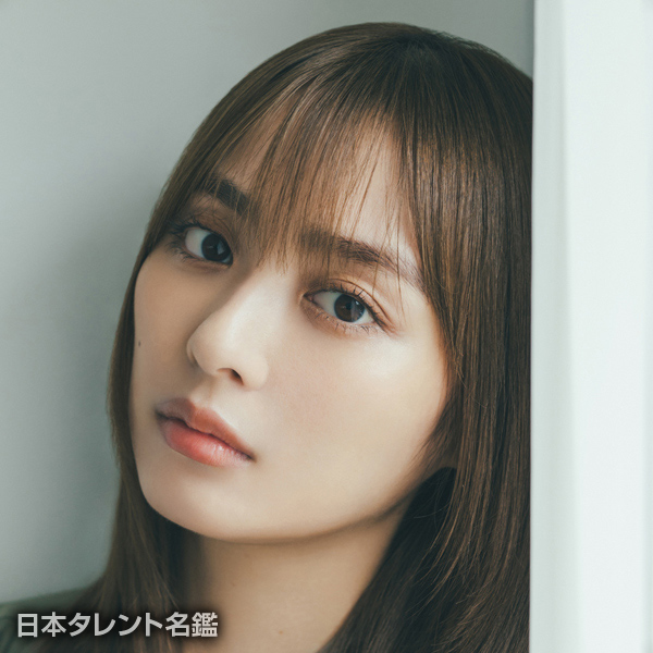 内田　理央