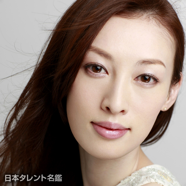清水　由美子