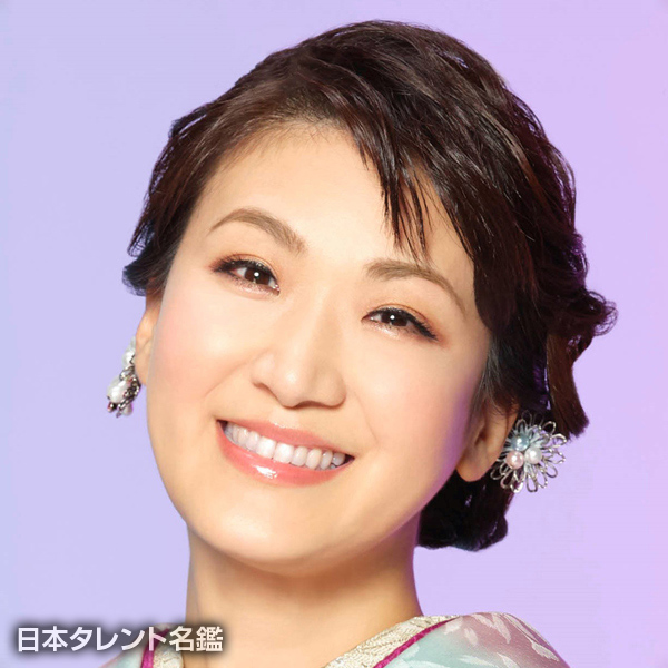 市川 由紀乃