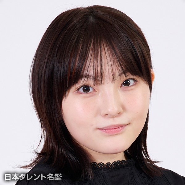 鈴木　梨央