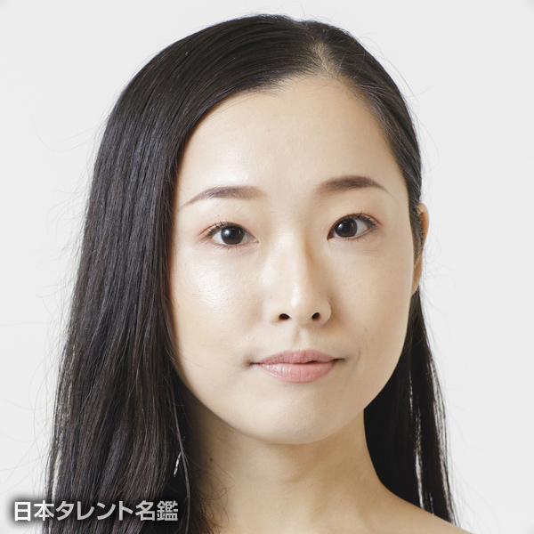 鹿野　真央