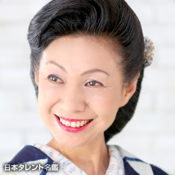 泉水　俊江