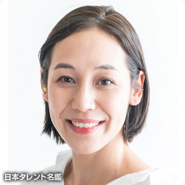 深見　由真