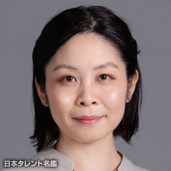 江幡　朋子