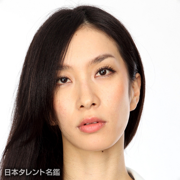 末冨　真由