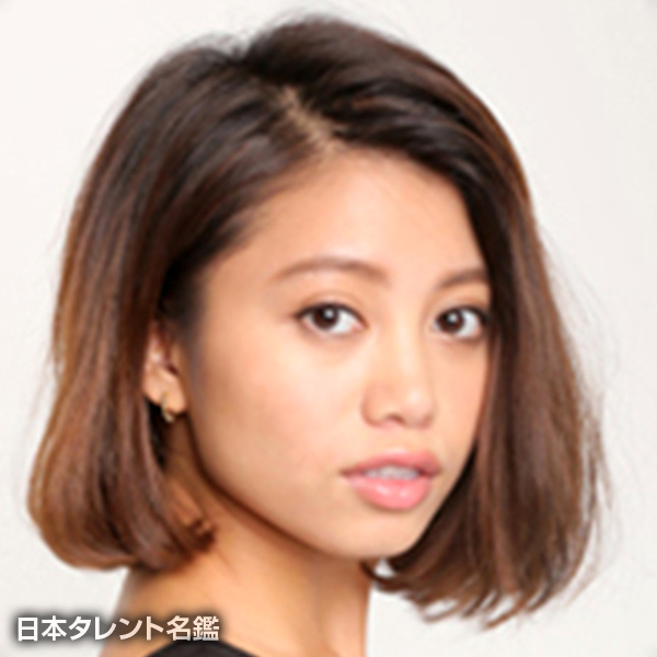 安部　ニコル