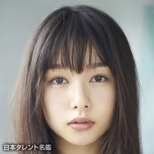 桜井　日奈子