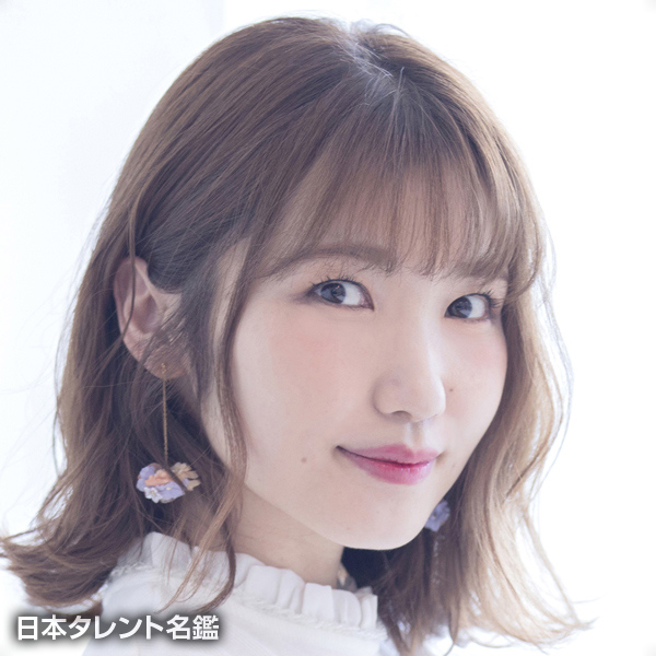 内田　彩