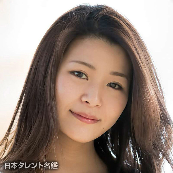 綾部　リサ