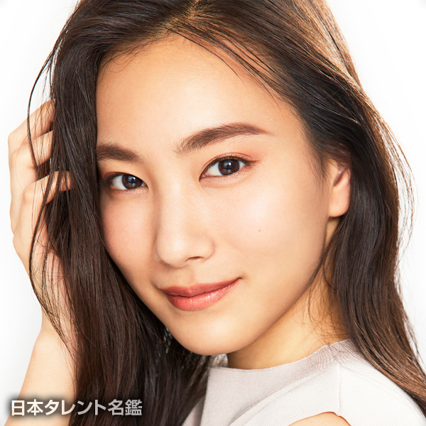横川　莉那