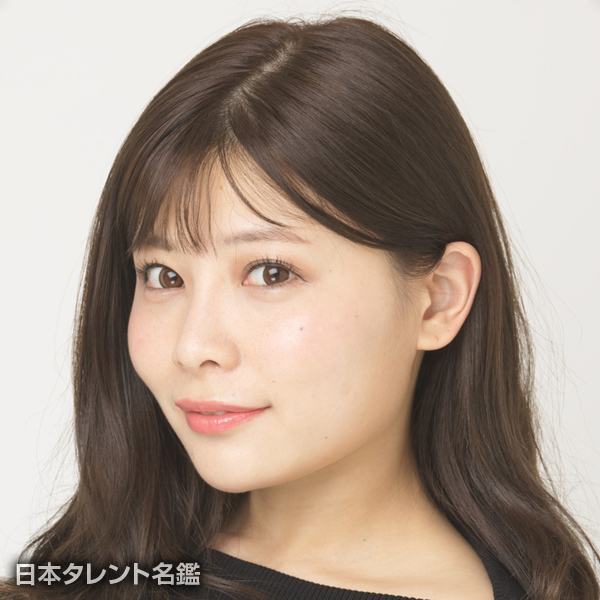 山田　りな