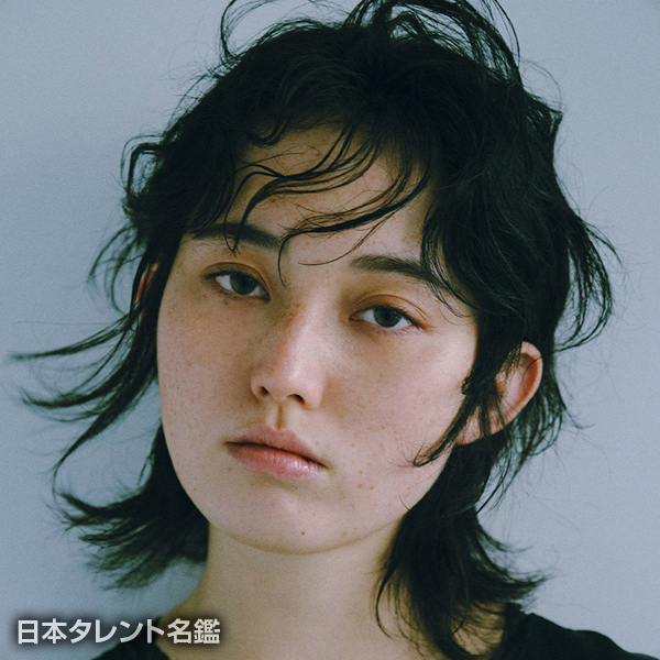 関　マリアンナ