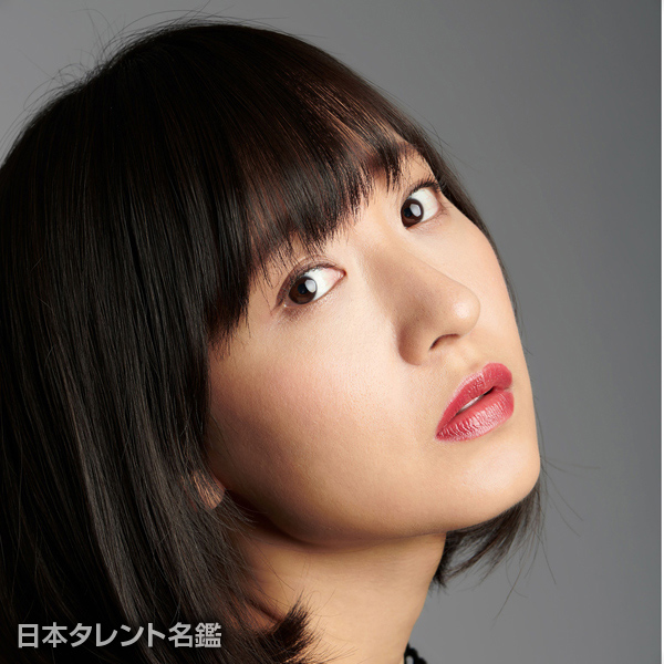 上田　瞳