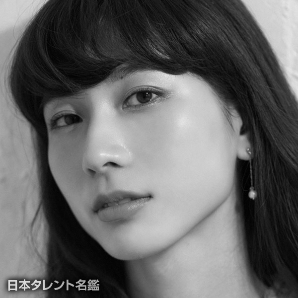 渡辺　李花子