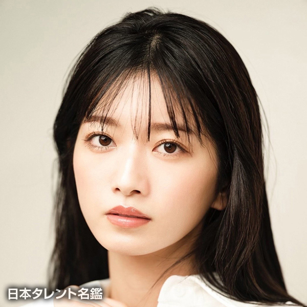 小室　安未