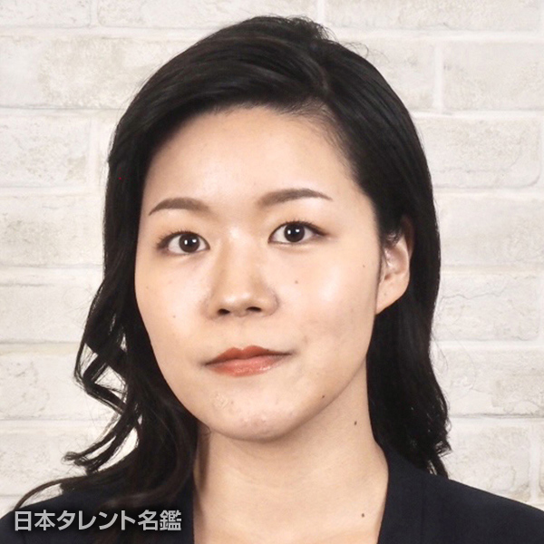 山口　真央