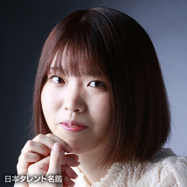 小西　華鈴