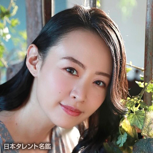 甘妻　里菜