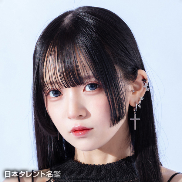 川口　莉奈