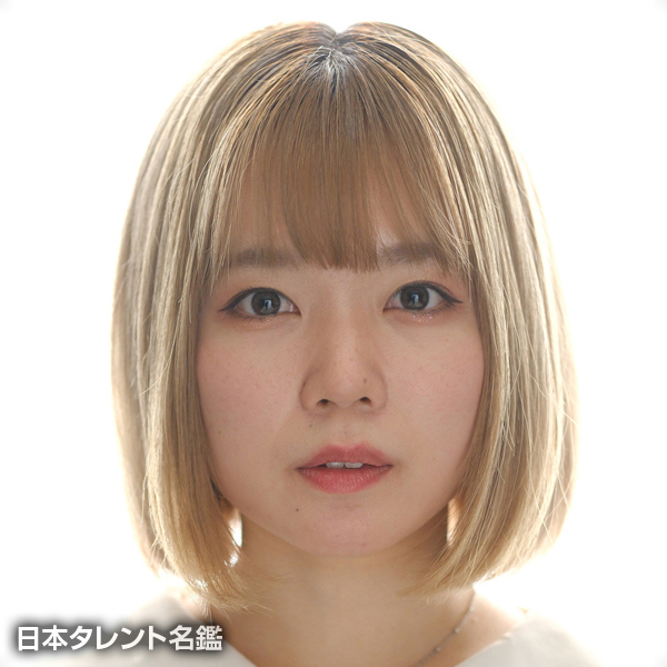 太田　彩佳