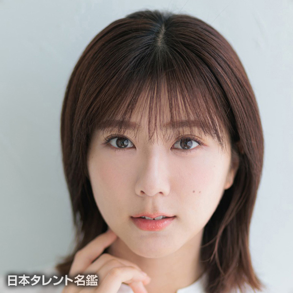 清水　麻璃亜