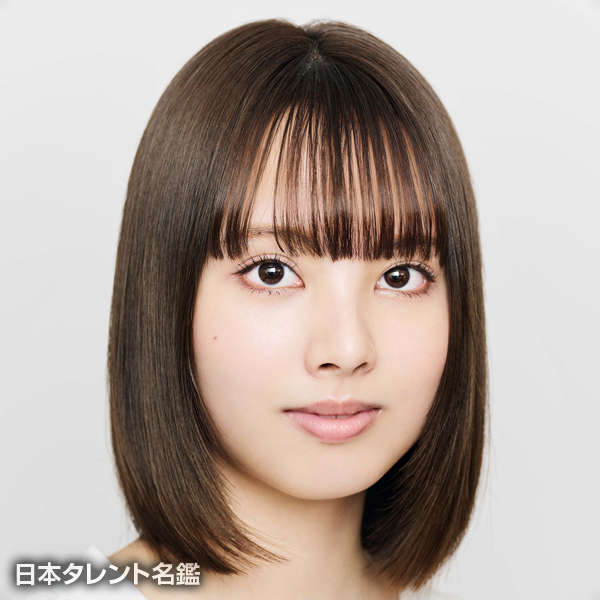 臼井　萌音