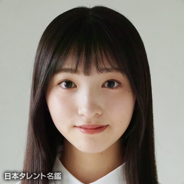 板倉　ももか