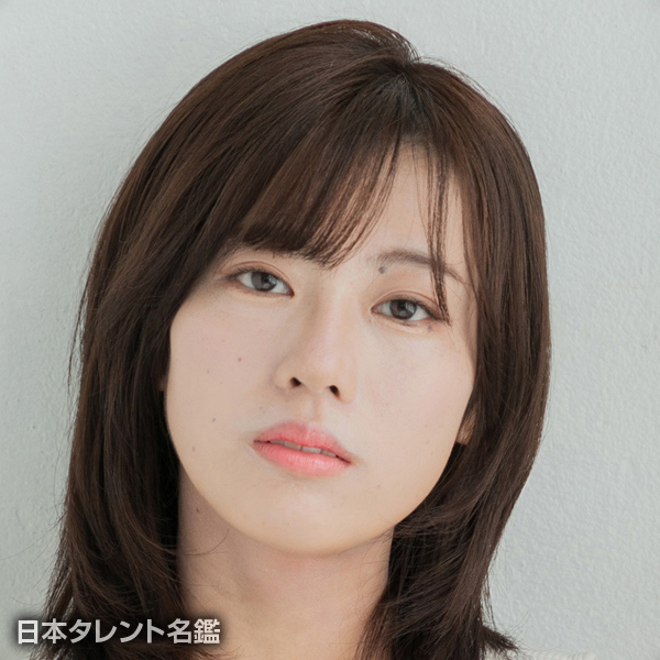 大石　奈央