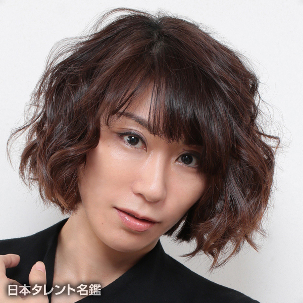 真瀬　樹里