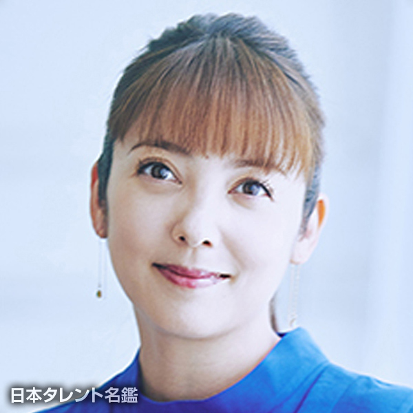 中山　エミリ