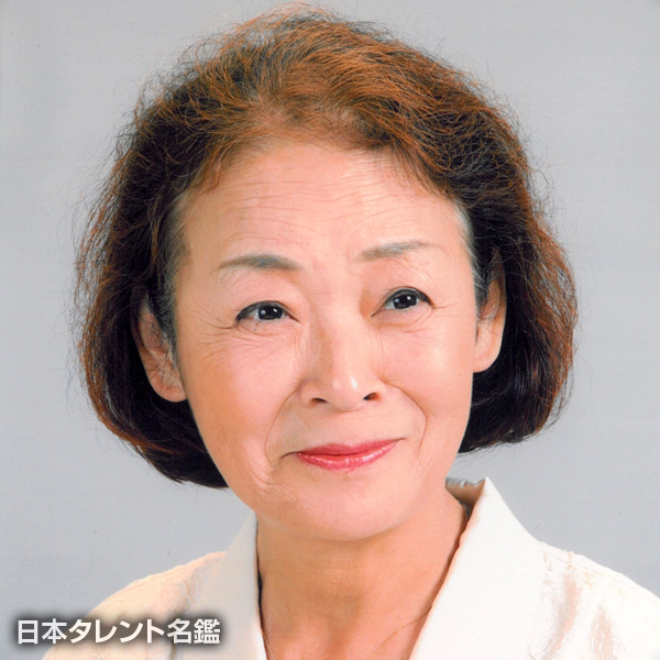 中村　万里