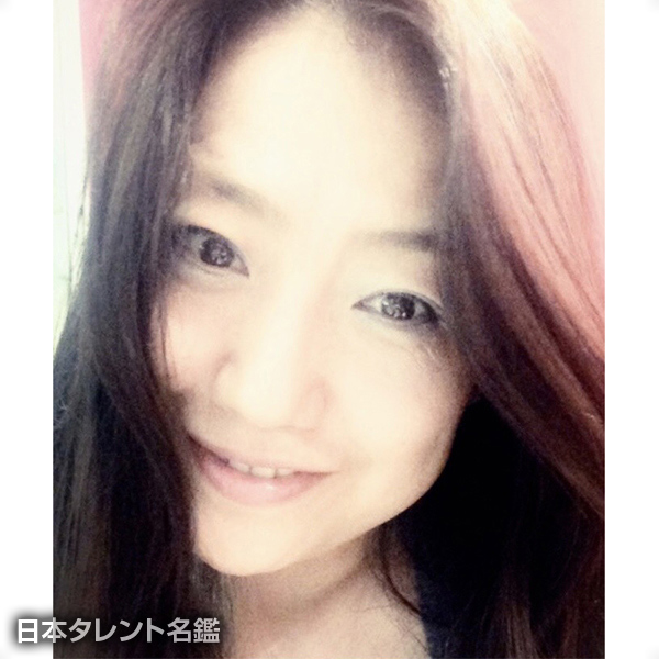 小高　麻友美