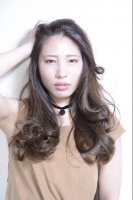 志築　杏里