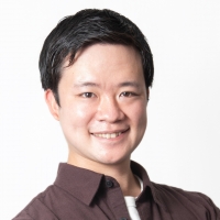 津田 滉介