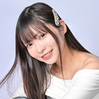 白井仁萌